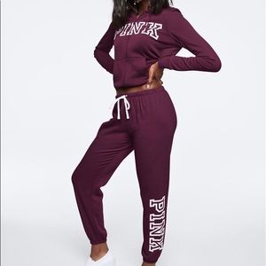❌ SOLD ❌ VS Pink Sweatpants